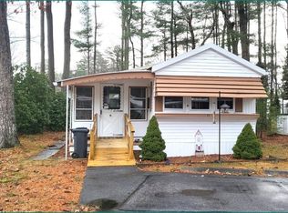 11 Sycamore Dr, Halifax, MA 02338