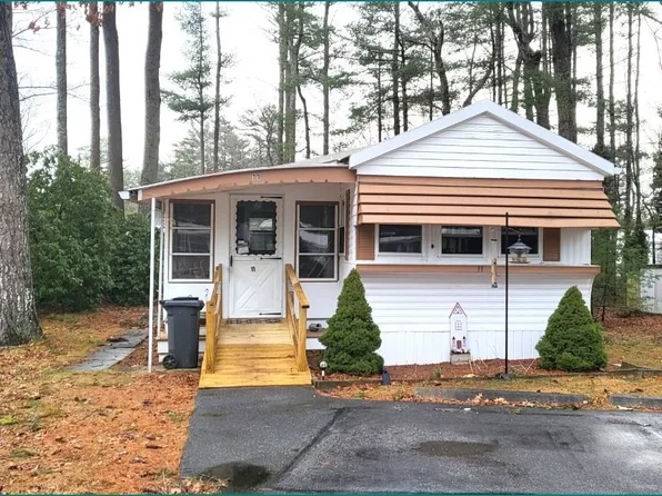11 Sycamore Dr, Halifax, MA 02338