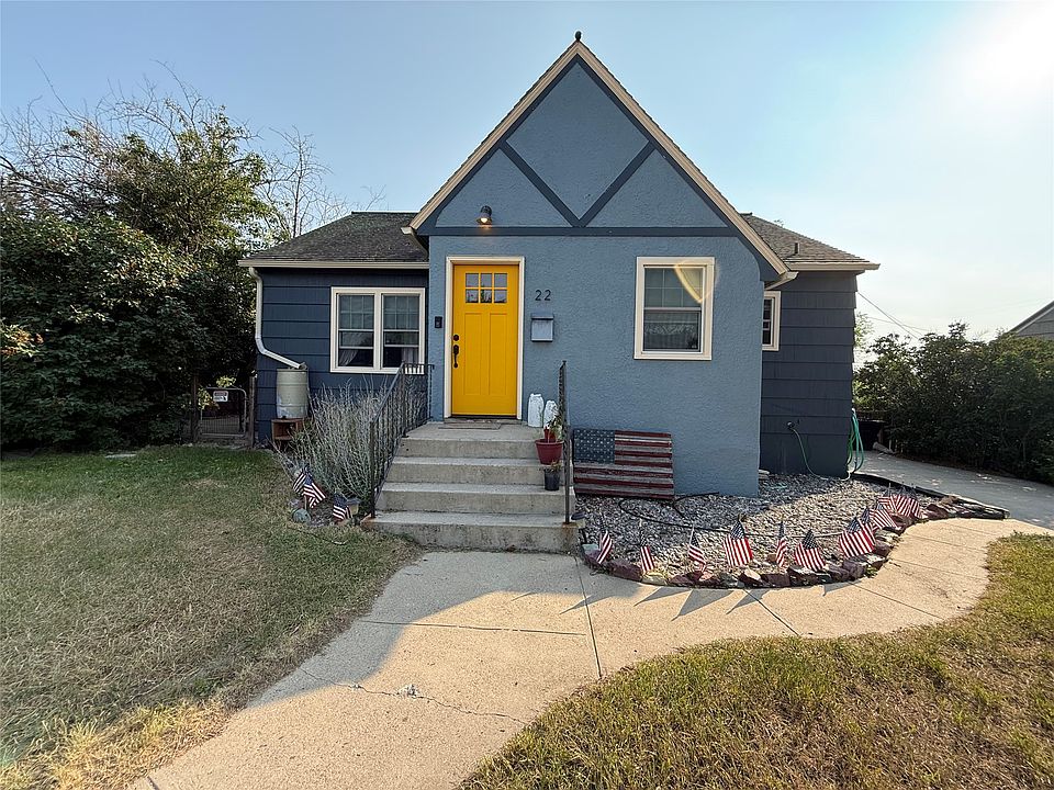 1st image of 22 2nd St SE