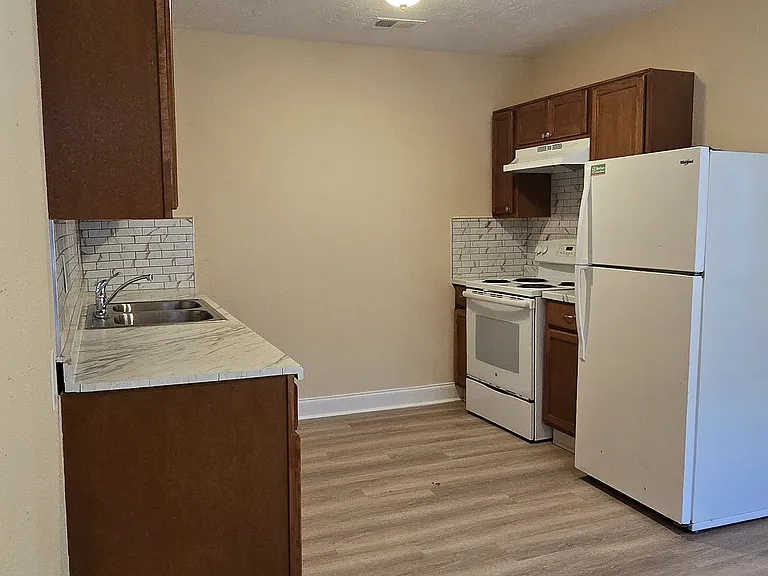 4211 Chartres St #6 — Photo 11