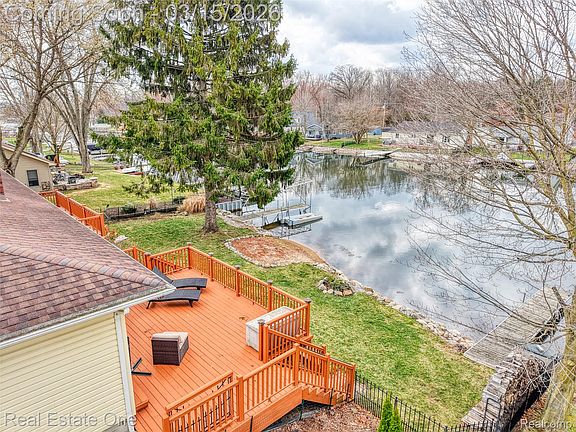 3rd image of 10846 Colony Rd