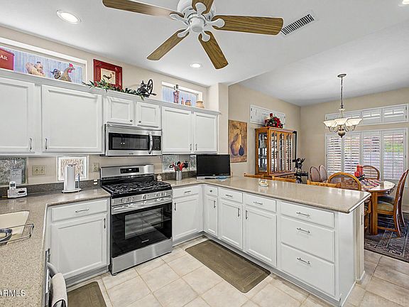 3rd image of 22610 N MIRAGE Lane