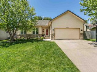 4253 N Mission Rd, Wichita, KS 67226