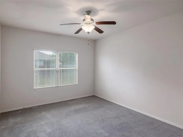 5700 Eden Dr — Photo 15