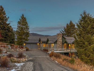 450 Crown Butte Rd, Big Sky, MT, 59716
