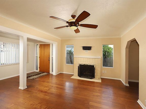 3rd image of 2528 Prospect Ave