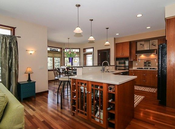 2nd image of 6614 Meredith Way