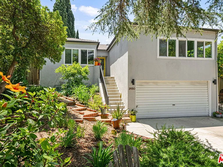 2930 Angus St — Photo 1