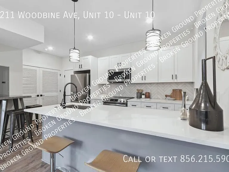 6211 Woodbine Ave #10 — Photo 14