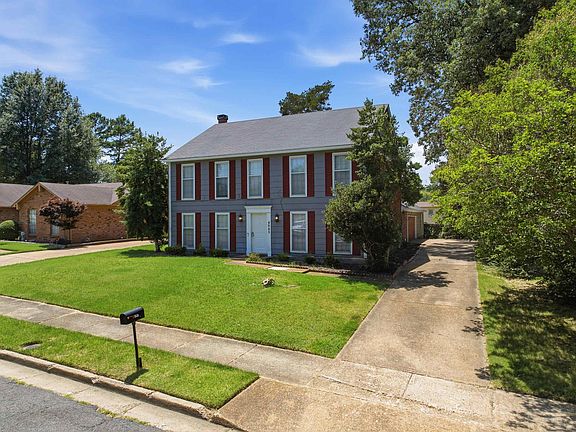 4th image of 4945 Gardenwood Dr