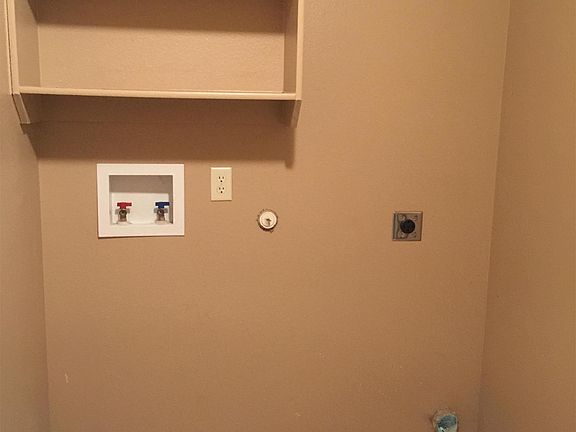 5th image of 11608 Mathew Ln