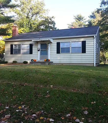 1605 E University St Photo 1