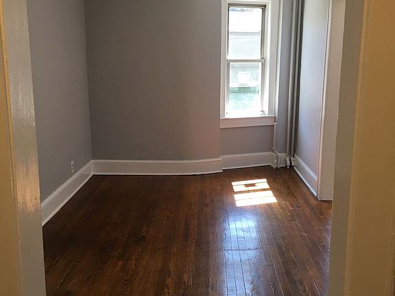 3rd image of 59 Ferris Pl APT 2A