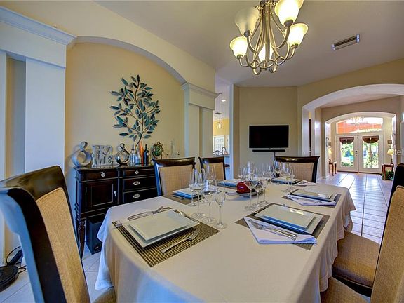 4th image of 6391 Sturbridge Ct