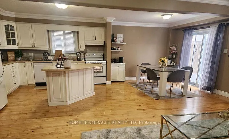 3 bed, $2,800 — Photo 4