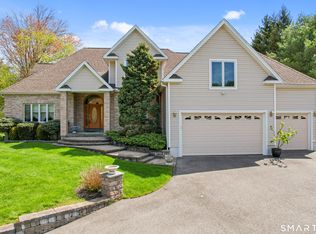 44 Chippenwood Lane, Bristol, CT 06010