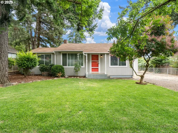 4024 SE 104th Ave, Portland, OR 97266