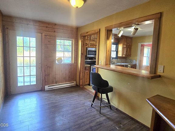 14th image of 4490 Holland Loop Rd