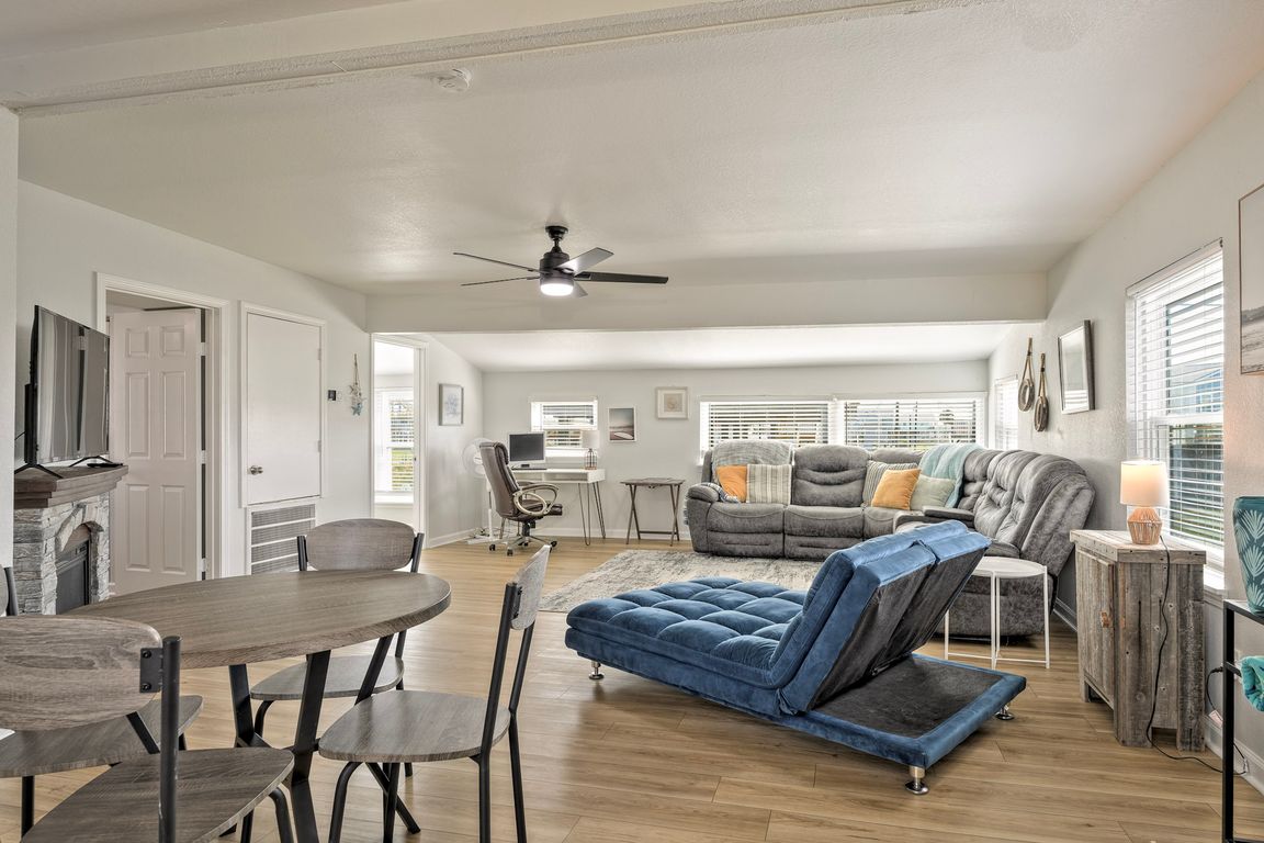 next background image