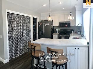 19320 Creekside Cir, Salinas, CA 93908