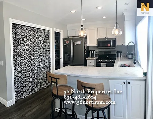 19320 Creekside Cir Photo 1