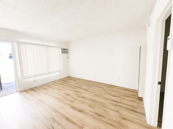 5242 Cahuenga Blvd #3, North Hollywood, CA 91601