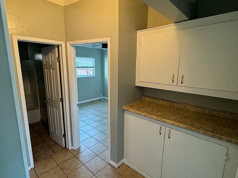 2226-28 Alton Pl — Photo 9