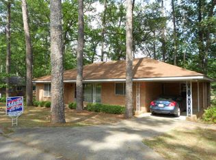 522 College St, Montezuma, GA 31063