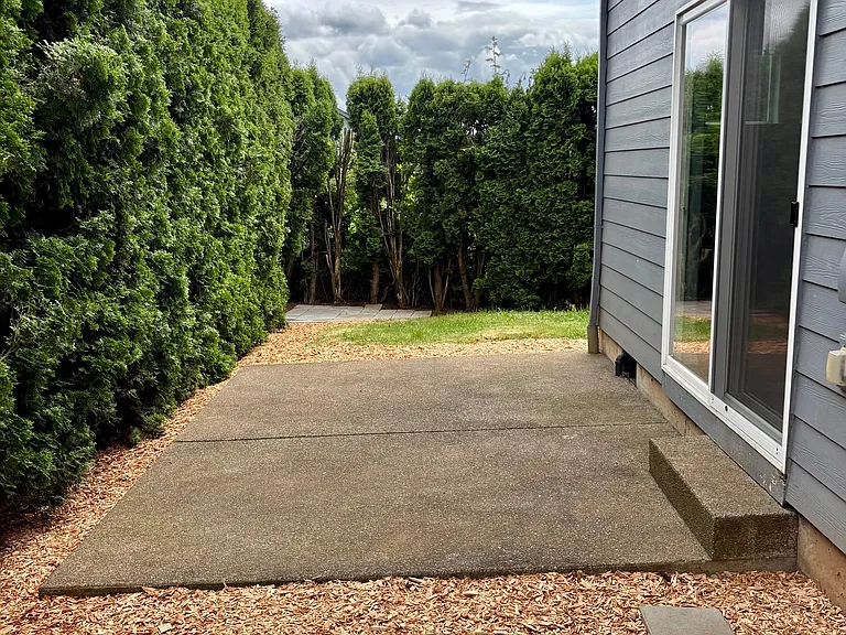 13614 Gaffney Ln — Photo 28