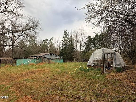 5th image of 1518 Dean Rd