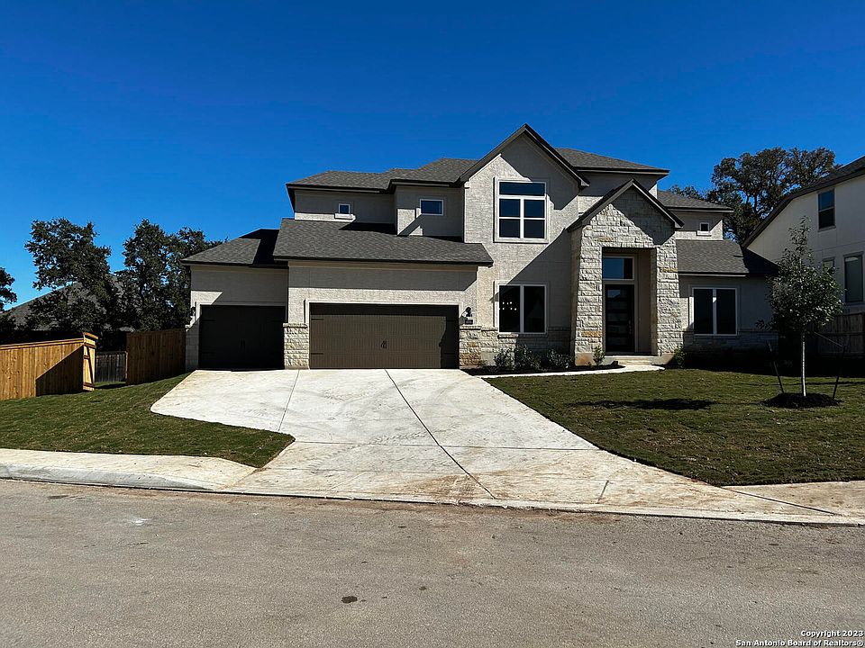 1st image of 1031 N Cadogan Squire