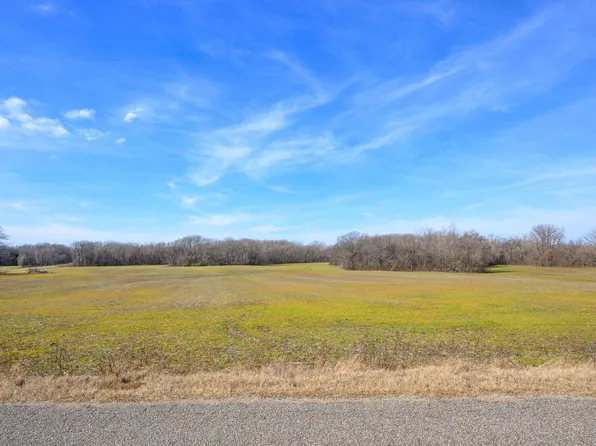 1 Montgomery Rd, Burlison, TN 38015