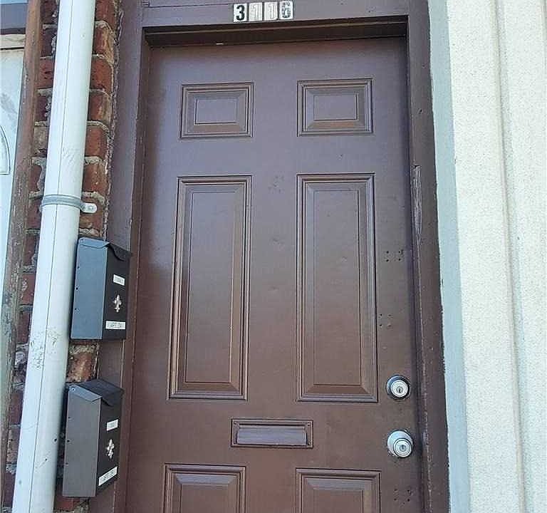 2nd image of 3116 Long Beach Rd APT 2