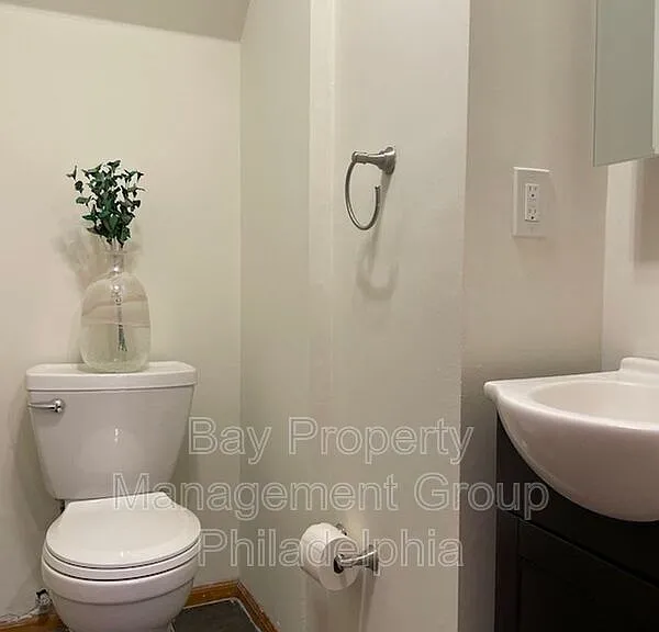 1432 W Venango St #1 — Photo 13