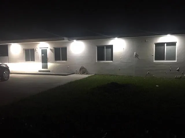 SW 74th Ave — Photo 11