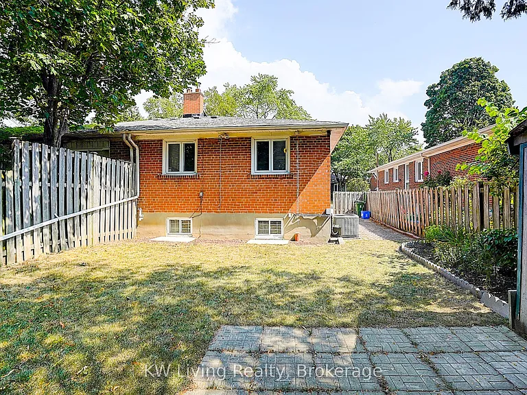 78 Roywood Dr #BASEMENT BACK — Photo 8