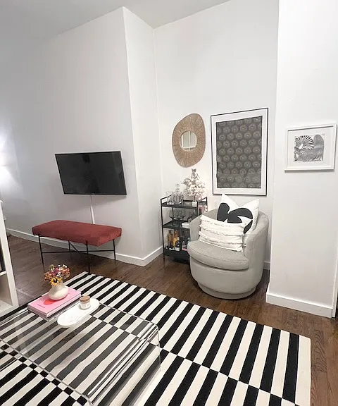 110 Thompson St #4C — Photo 5