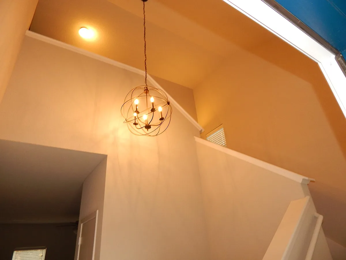 Soaring entry and winding staircase. Come and see it! - 5074 W Claxton Cir