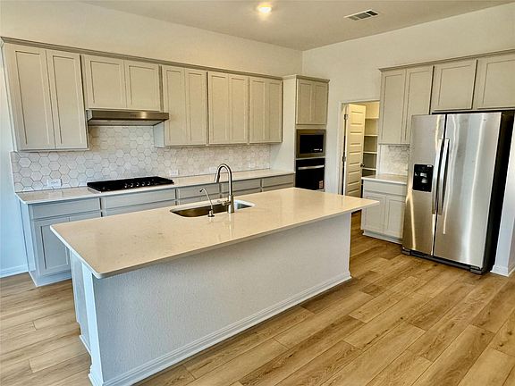 2nd image of 238 Cathedral Mountain Dr