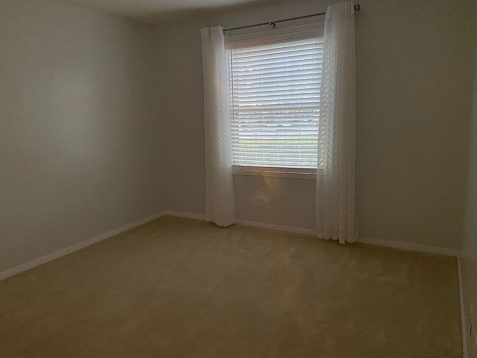 1st image of 336 Georgetown B Dr