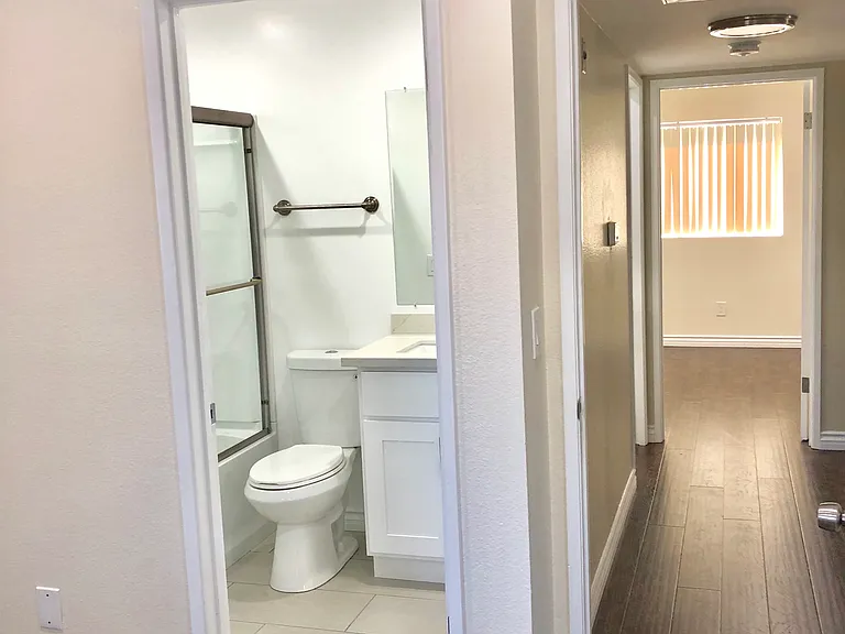 511 E Palmer Ave #14 — Photo 12