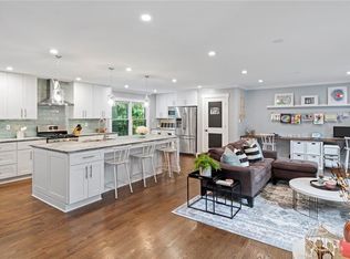 2181 Fox Hound Pkwy, Marietta, GA 30062