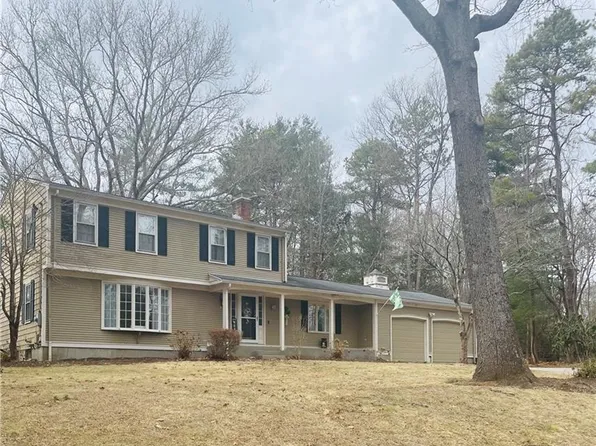 221 Cindyann Dr, East Greenwich, RI 02818