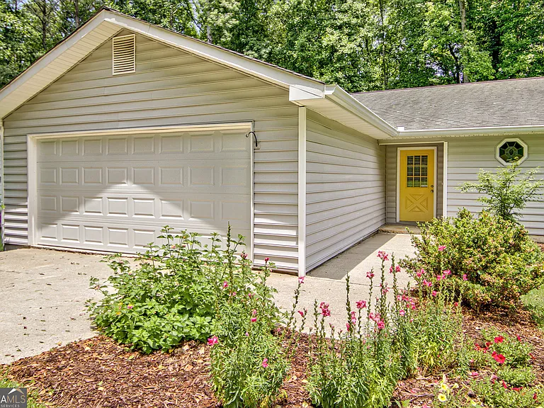 413 Deergrass Trl — Photo 3