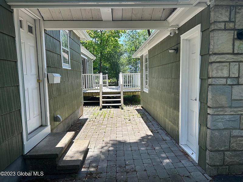 4th image of 2102 Nott Street