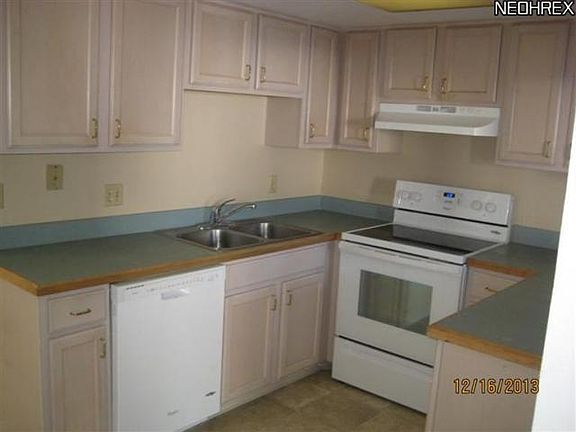 5th image of 328 Deepwood Dr #328