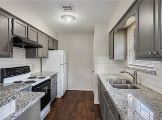 1003 E 24th St, Bryan, TX 77803