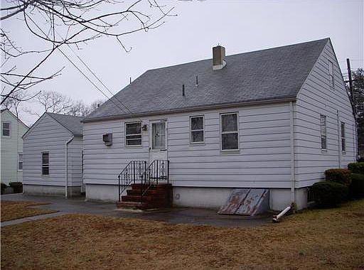 2nd image of 107 Highland Ave