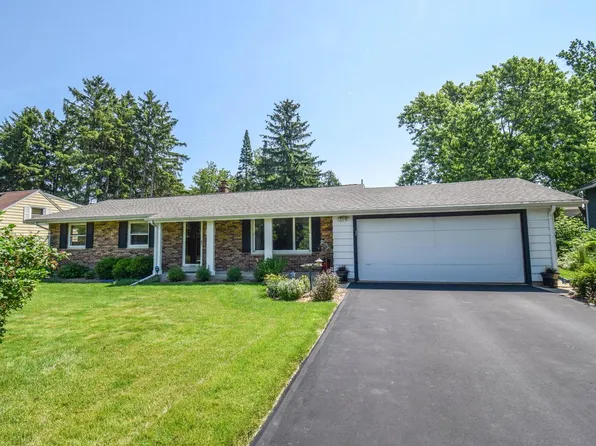 1340 Harvey AVENUE, Brookfield, WI 53005