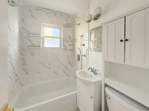 30 Kelly Parkway image 10 of 18